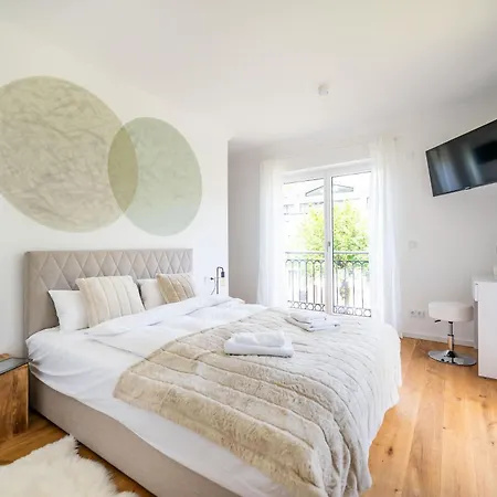 Villa Chloe - App 6 Am Kurpark *